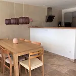 펜션 Wellness Tuin Woestijnroos Wellness Met Prive Sauna Stoomcabine En Jacuzzi Inclusief Gratis Prosecco En Partner Box - Ultieme Partner Beleving - 호스트