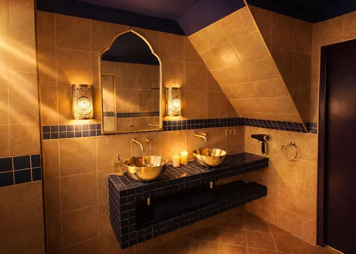 Wellness Tuin Woestijnroos Wellness Met Prive Sauna Stoomcabine En Jacuzzi Inclusief Gratis Prosecco En Partner Box - Ultieme Partner Beleving - * Horst